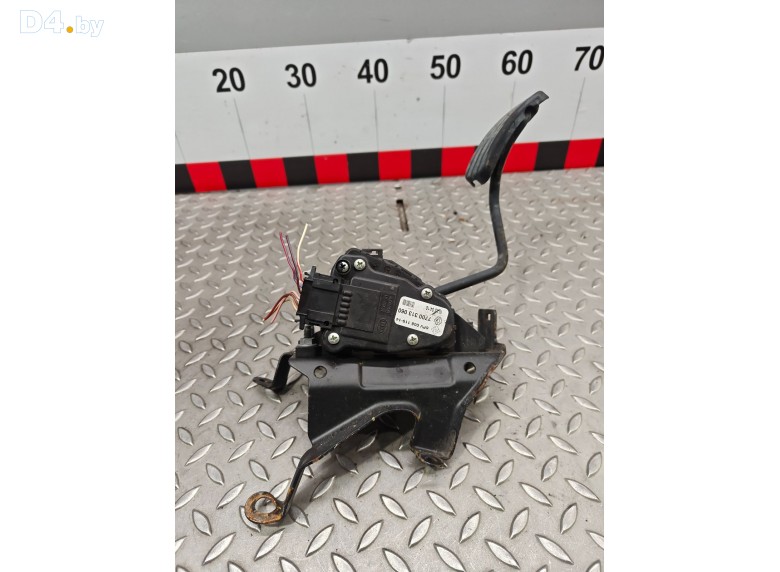 Педаль газа к Renault Trafic undefined г.