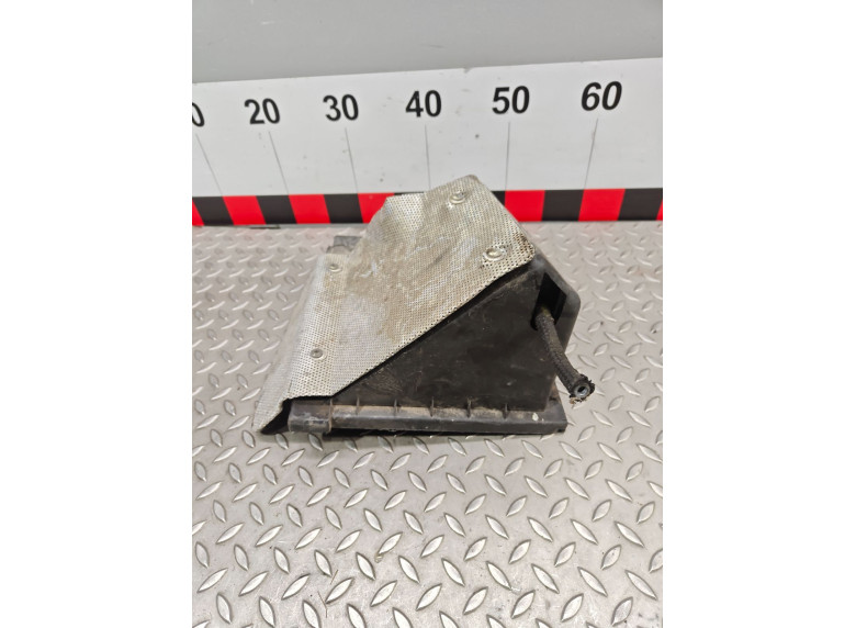 Корпус воздушного фильтра к Volkswagen Passat, 1998г.