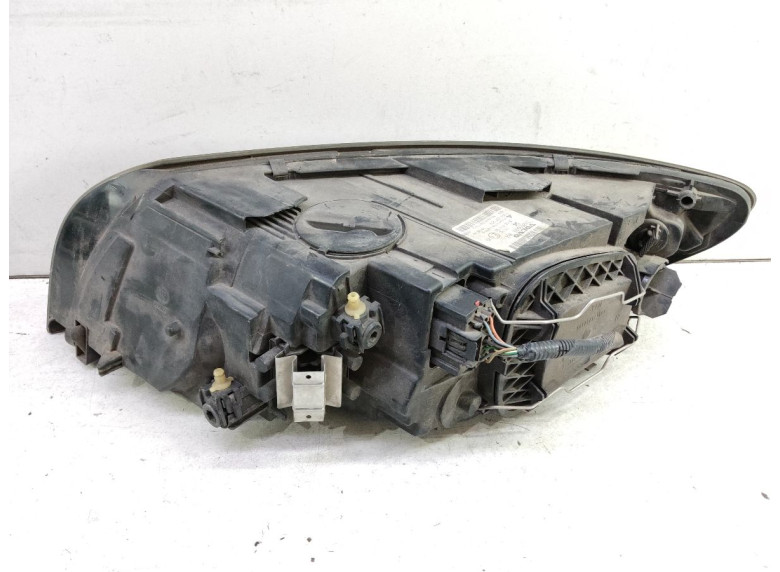 Фара правая к Volvo V50, 2008г.