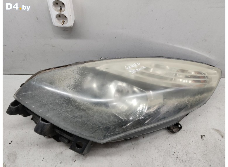 Фара левая к Renault GrandScenic undefined г.