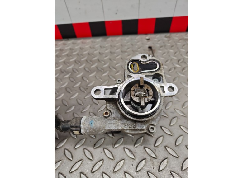 Насос вакуумный к Насос вакуумный к Peugeot 806 undefined г. 806