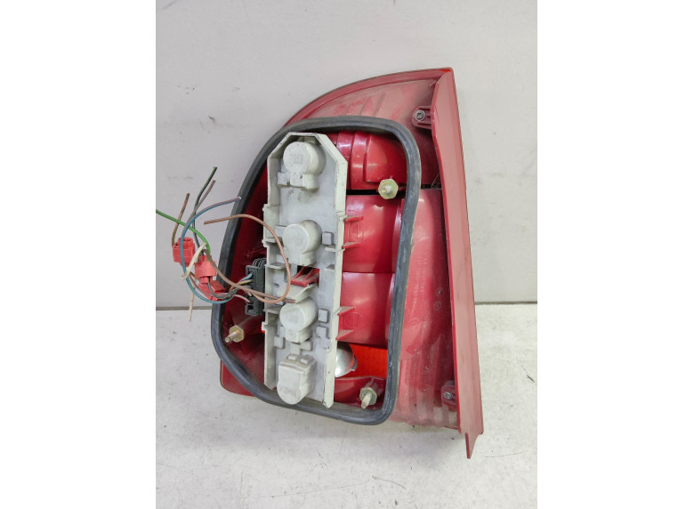 Фонарь задний правый к Фонарь задний правый к Skoda Superb undefined г. Superb