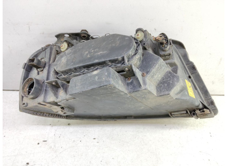 Фара левая к Volkswagen Sharan, 2001г.