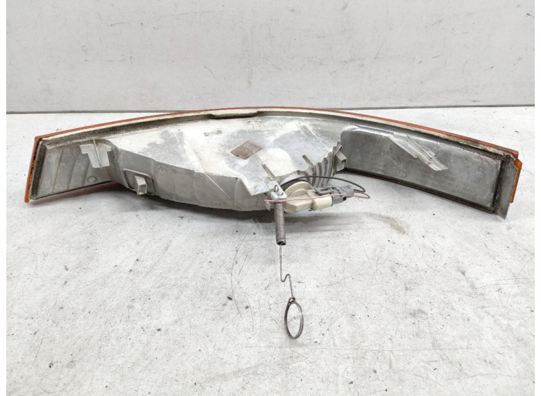 Поворотник правый к Поворотник правый к Renault Trafic undefined г. Trafic