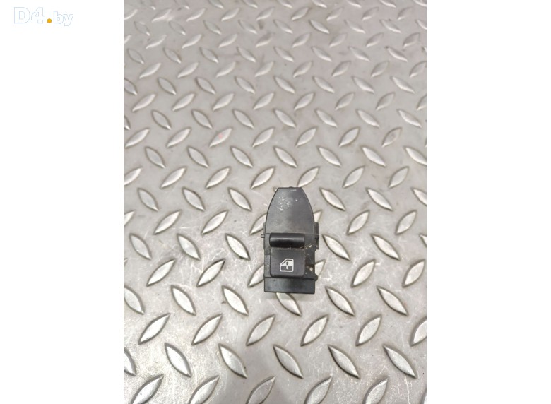 Кнопка стеклоподъемника переднего правого к AlfaRomeo 159 undefined г.