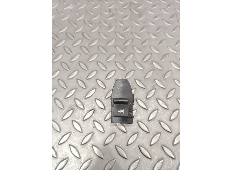 Кнопка стеклоподъемника переднего правого к Alfa Romeo 159