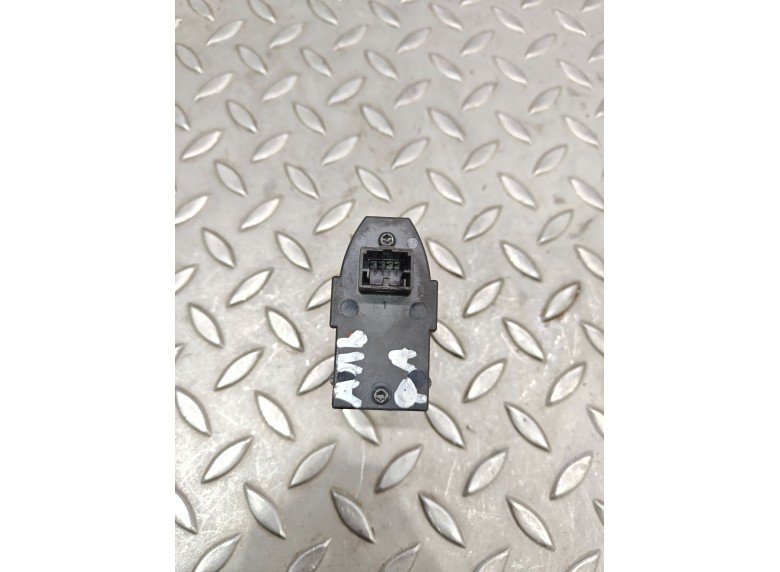 Кнопка стеклоподъемника переднего правого к Кнопка стеклоподъемника переднего правого к AlfaRomeo 159 undefined г. 159