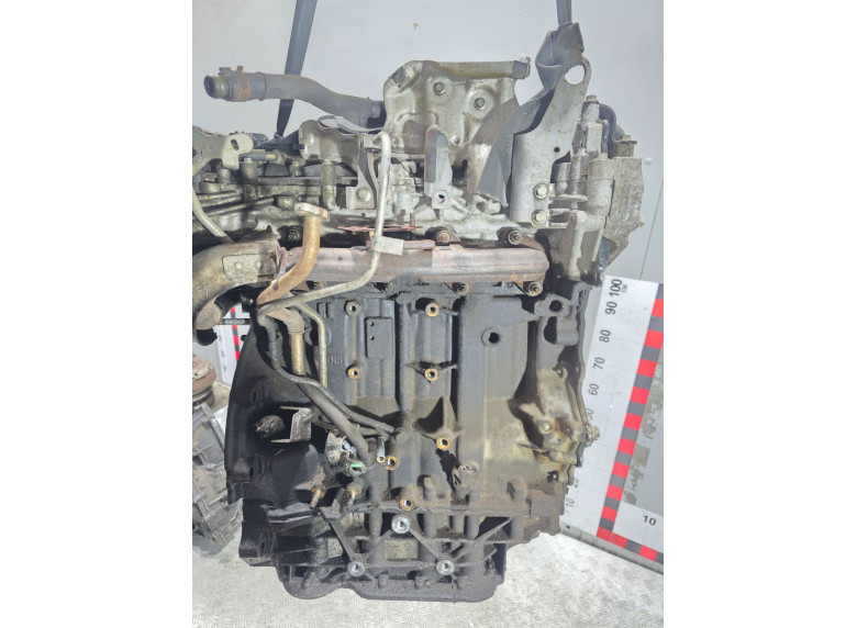 Двигатель к Opel Vivaro, 2008г.