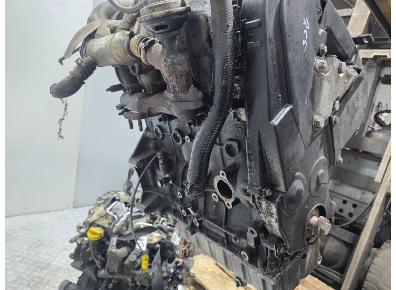 Двигатель к Citroen C5, 2002г.