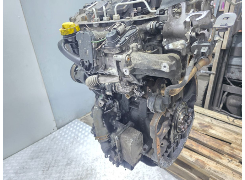Двигатель к Opel Vivaro, 2008г.