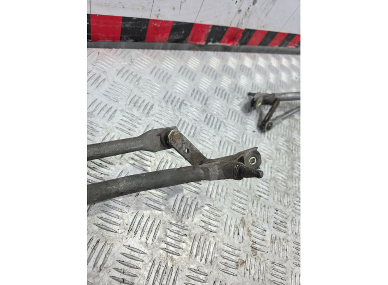 Механизм стеклоочистителя (трапеция дворников) к Volkswagen Passat, 2002г.