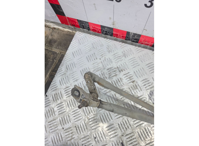 Механизм стеклоочистителя (трапеция дворников) к Volkswagen Passat, 2002г.