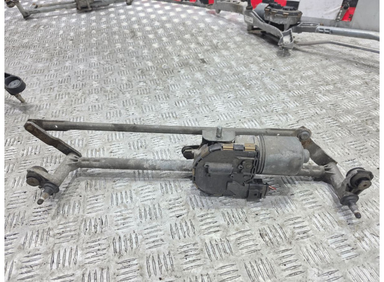 Механизм стеклоочистителя (трапеция дворников) к Volkswagen Golf, 2005г.