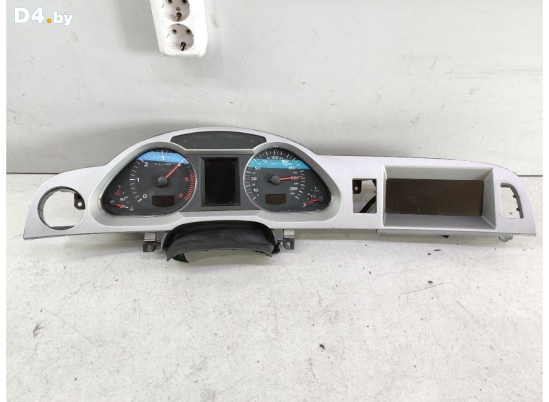 Кожух панели приборов к Audi A6 undefined г.