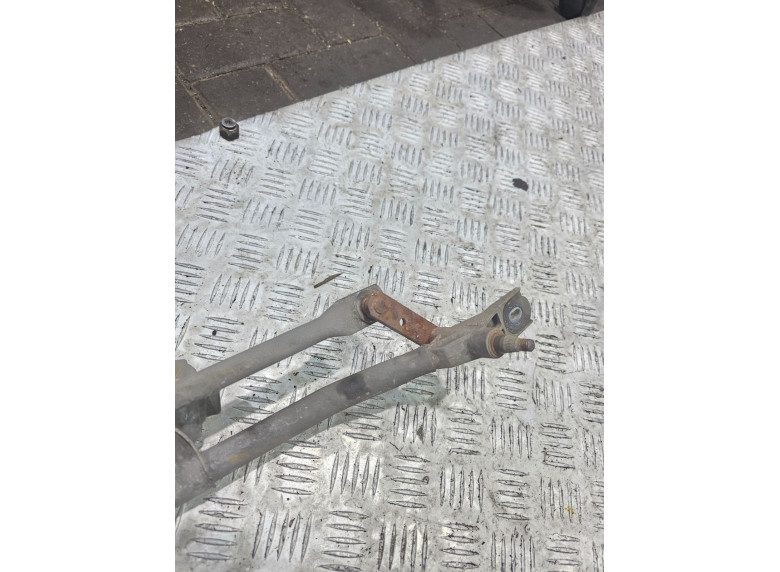 Механизм стеклоочистителя (трапеция дворников) к Volkswagen Passat, 2003г.