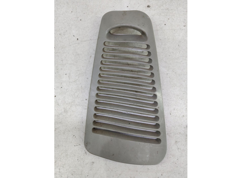 Пластик багажника к Seat Alhambra, 2004г.