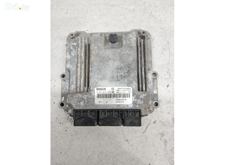 Блок управления двигателем к Renault Trafic undefined г.