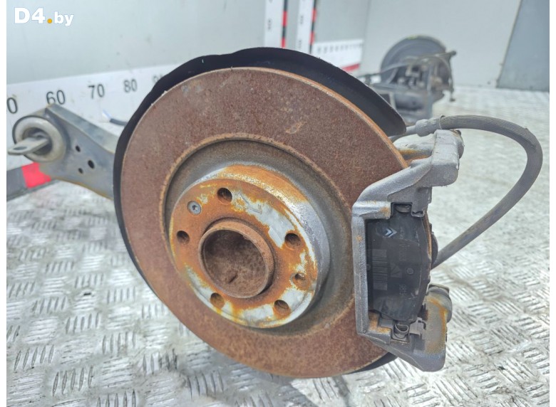 Ступица задняя левая к Peugeot 5008 undefined г.