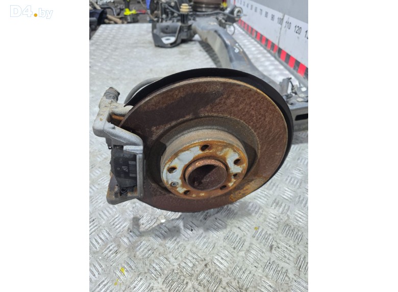 Ступица задняя правая к Peugeot 5008 undefined г.