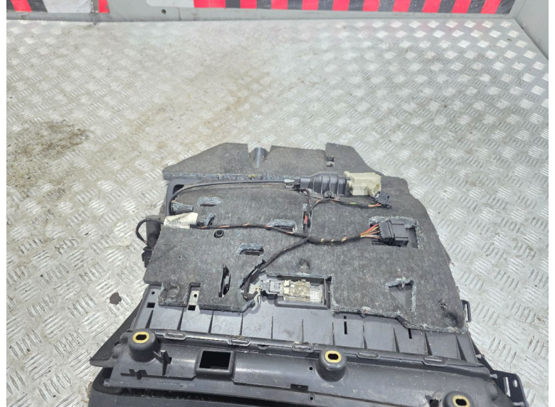 Бардачок к Бардачок к Audi A6 undefined г. A6