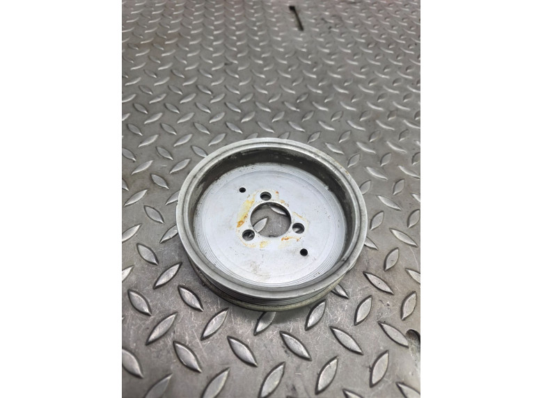 Шкив помпы к Audi A4, 2007г.