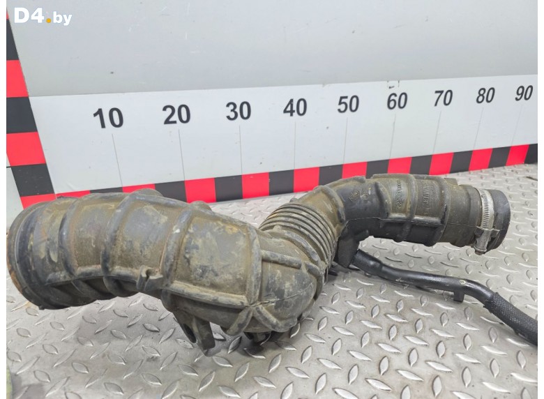 Патрубок воздушного фильтра к Renault Laguna undefined г.