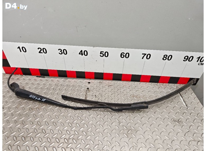 Щеткодержатель (поводок стеклоочистителя, дворник) к Mercedes VitoW639 undefined г.