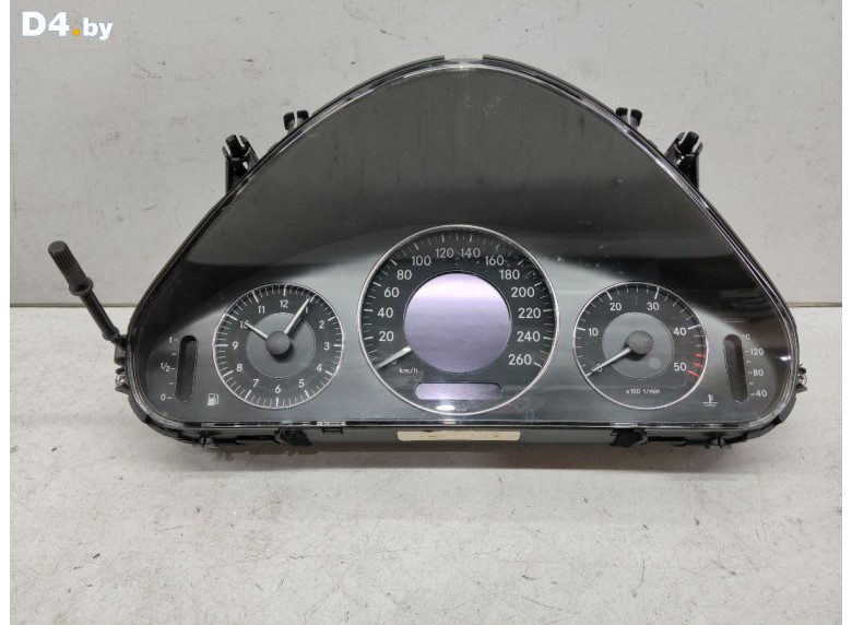 Щиток приборов (приборная панель) к Mercedes EW211 undefined г.