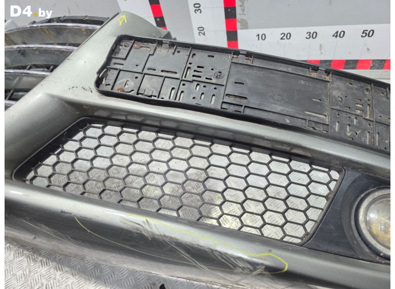 Заглушка (решетка) в бампер передний к AlfaRomeo 159 undefined г.