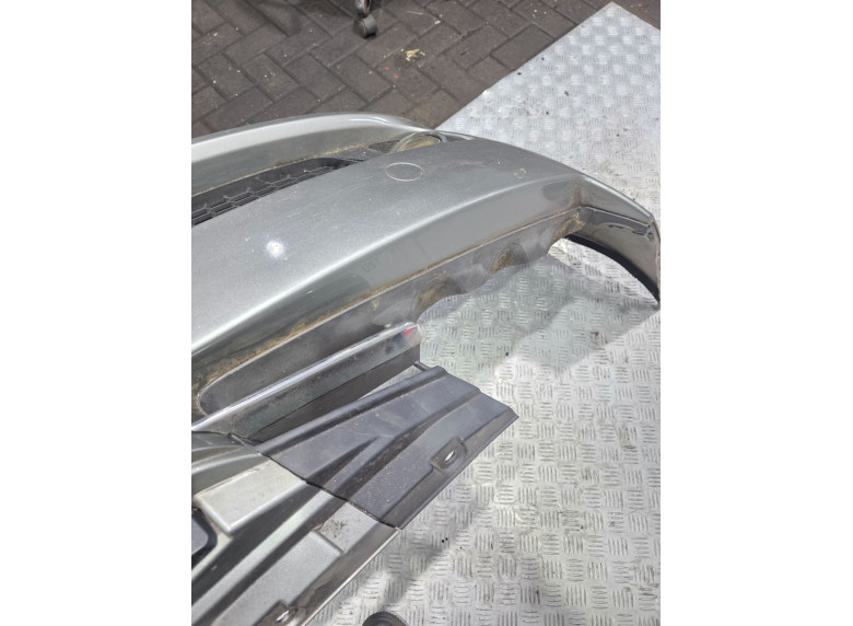 Заглушка (решетка) в бампер передний к Alfa Romeo 159, 2008г.