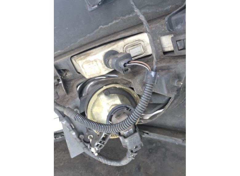 Фара противотуманная левая к Volkswagen Passat, 2006г.