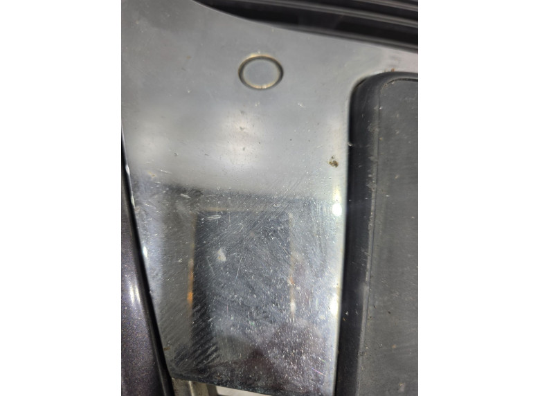 Решетка радиатора к Volkswagen Passat, 2006г.