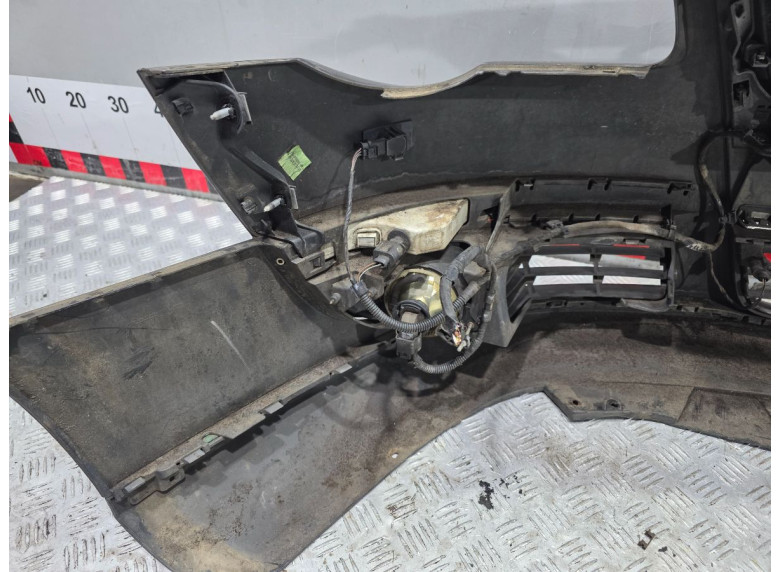 Бампер передний к Volkswagen Passat, 2006г.