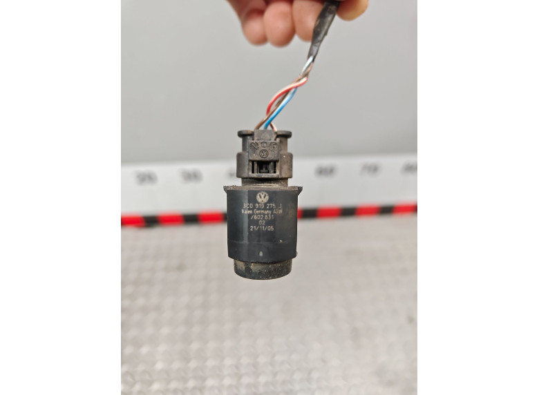 Датчик парктроника к Volkswagen Passat, 2007г.