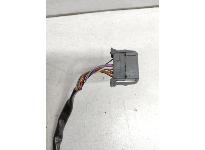 Зеркало наружное правое к Volkswagen Passat, 2004г.