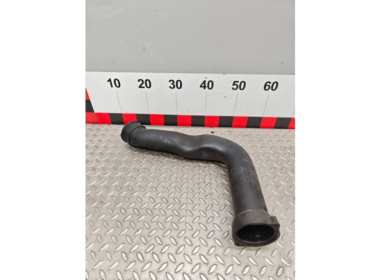 Патрубок интеркулера к Mercedes C W203, 2000г.