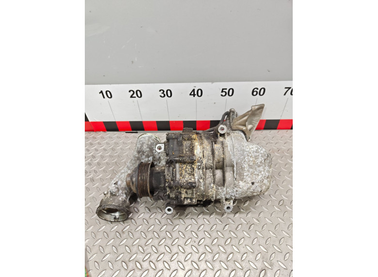 Нагнетатель воздуха (компрессор) к Mercedes C W203, 2000г.