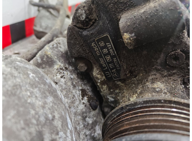 Нагнетатель воздуха (компрессор) к Mercedes C W203, 2000г.