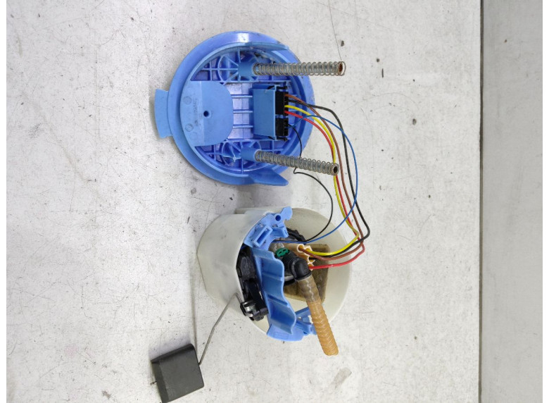 Насос топливный к Mercedes E C207