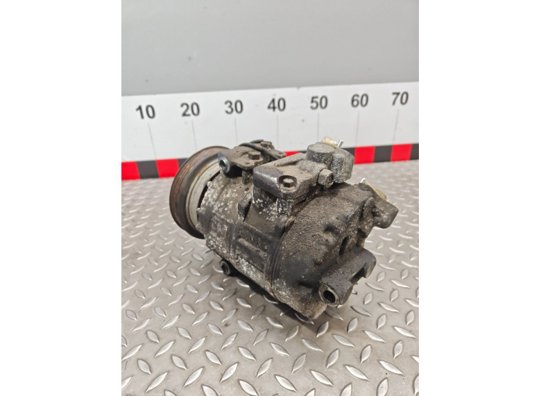 Компрессор кондиционера к Volkswagen Passat, 2002г.