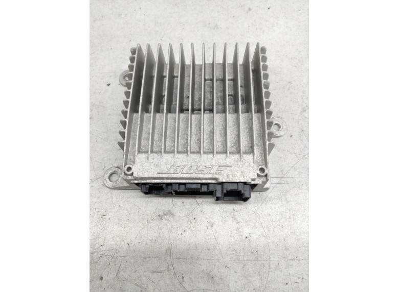 Усилитель музыкальный к Renault Scenic, 2010г.