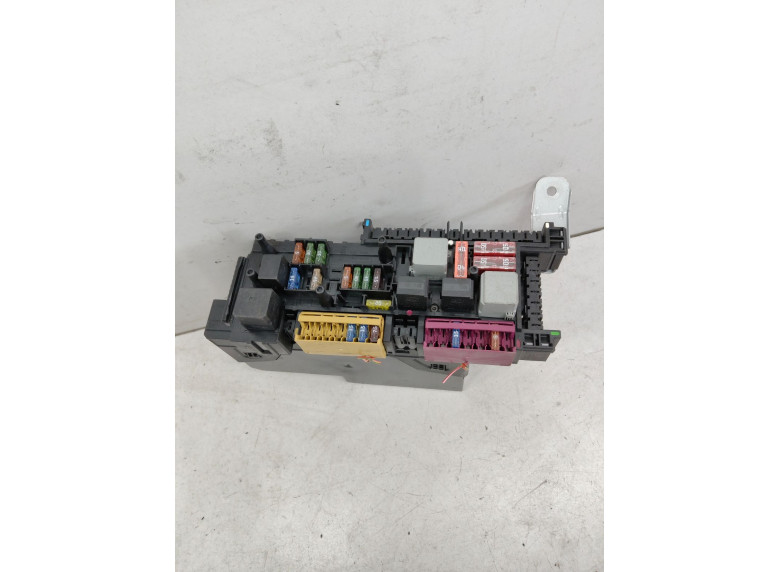 Блок предохранителей к Mercedes C W204, 2012г.