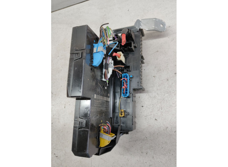 Блок предохранителей к Mercedes C W204, 2012г.