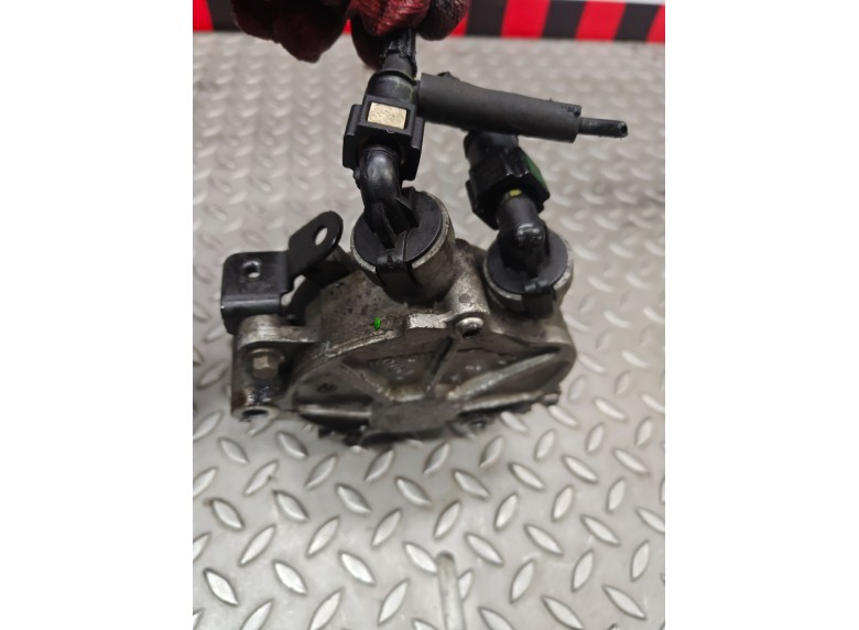 Насос вакуумный к Насос вакуумный к Peugeot 607 undefined г. 607