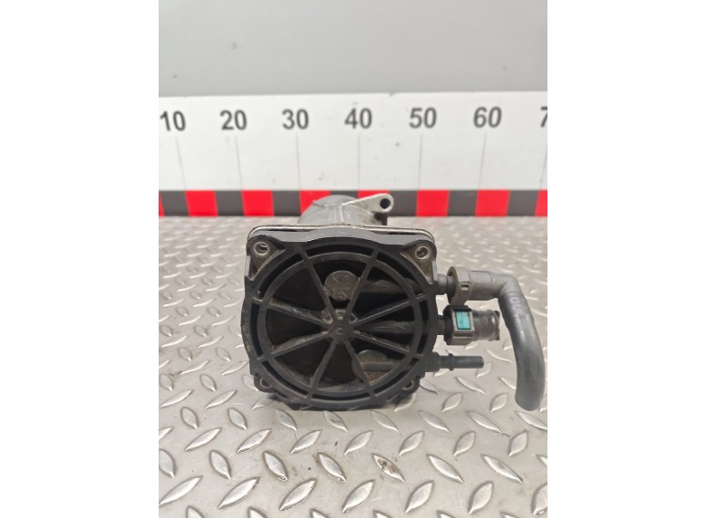 Корпус топливного фильтра к Peugeot 607