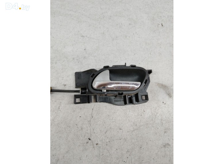 Ручка внутренняя задняя левая к Peugeot 5008 undefined г.