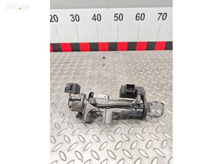 Замок зажигания к Suzuki Alto undefined г.