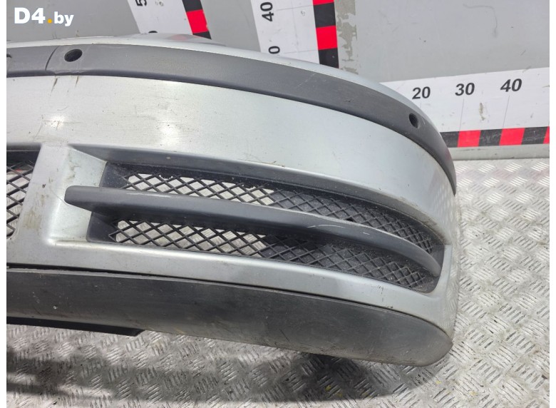 Заглушка (решетка) в бампер передний к Volkswagen Sharan undefined г.