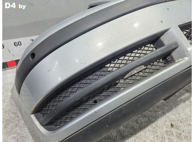 Заглушка (решетка) в бампер передний к Volkswagen Sharan undefined г.