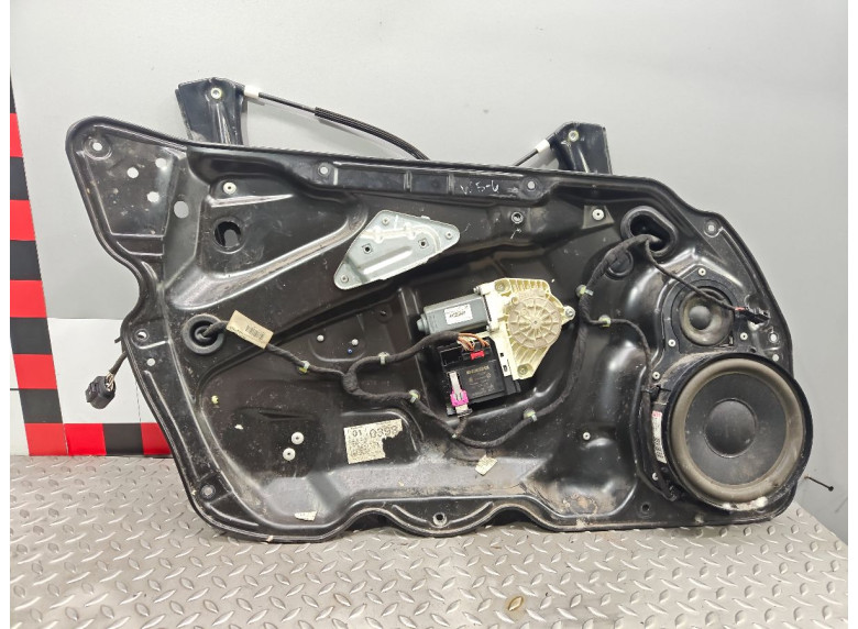 Стеклоподъемник электрический передний левый к Volkswagen Passat, 2008г.